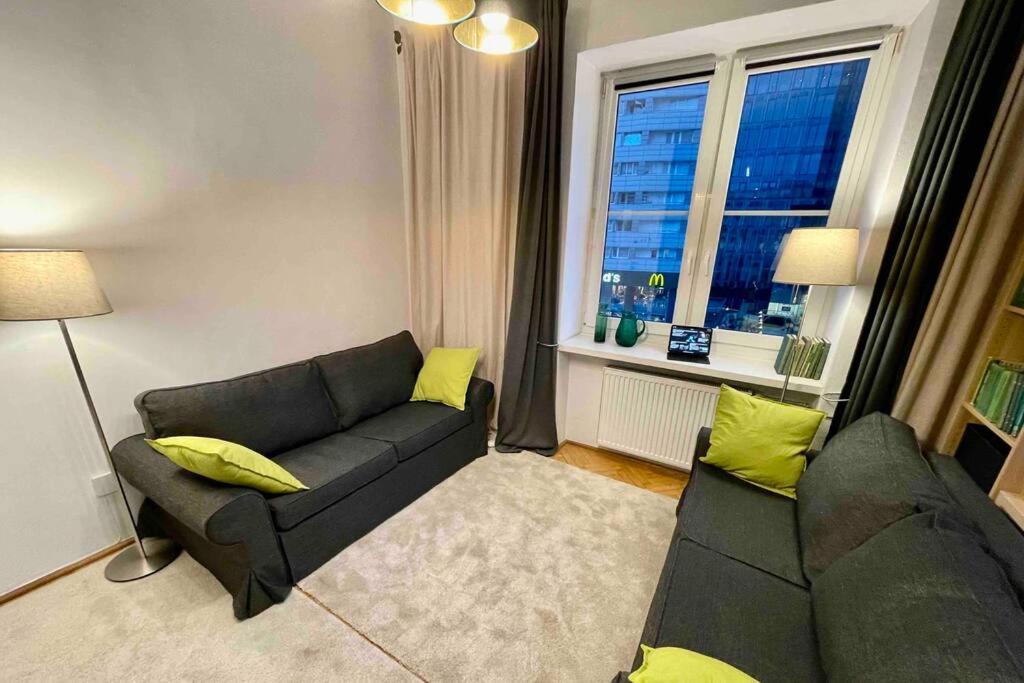 Super Square Metro X2 Fast Wifi 55'Tv Netflix Hbo Appletv+ Amazontv Apartment Warsaw Ngoại thất bức ảnh